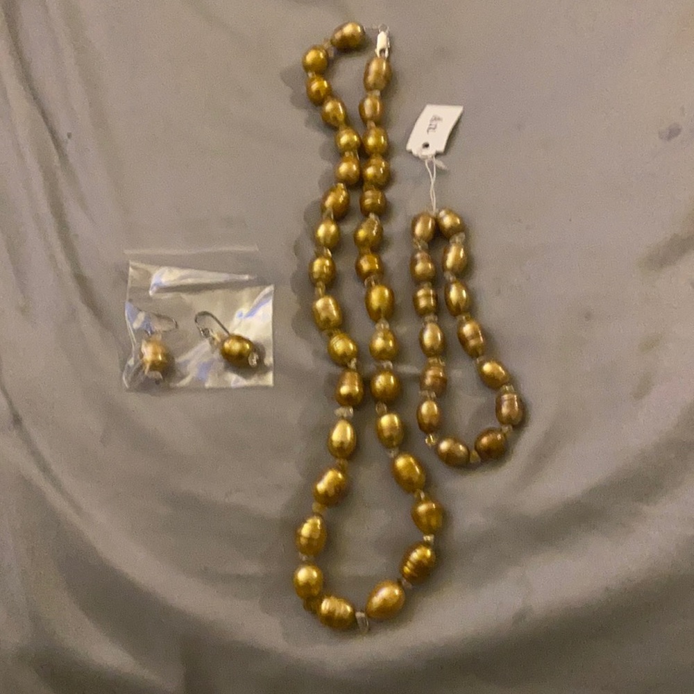 Necklace set